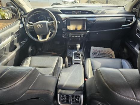 TOYOTA Hilux Caminhonete 2.7 16V 4P SRV FLEX 4X4  CABINE DUPLA AUTOM�TICO, Foto 11
