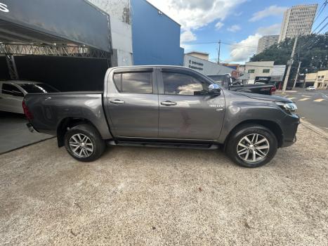 TOYOTA Hilux Caminhonete 2.7 16V 4P SRV FLEX CABINE DUPLA AUTOM�TICO, Foto 3
