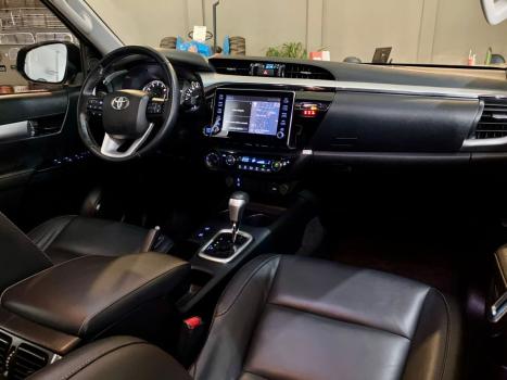TOYOTA Hilux Caminhonete 2.7 16V 4P SRV FLEX 4X4  CABINE DUPLA AUTOM�TICO, Foto 23