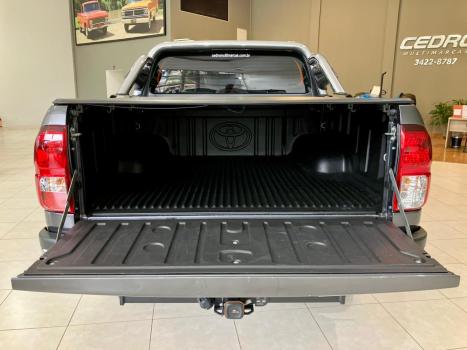 TOYOTA Hilux Caminhonete 2.7 16V 4P SRV FLEX 4X4  CABINE DUPLA AUTOM�TICO, Foto 5