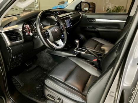 TOYOTA Hilux Caminhonete 2.7 16V 4P SRV FLEX 4X4  CABINE DUPLA AUTOM�TICO, Foto 15