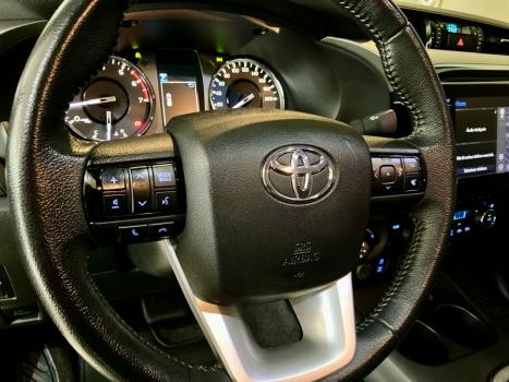 TOYOTA Hilux Caminhonete 2.7 16V 4P SRV FLEX 4X4  CABINE DUPLA AUTOM�TICO, Foto 29