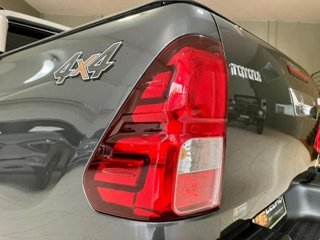 TOYOTA Hilux Caminhonete 2.7 16V 4P SRV FLEX 4X4  CABINE DUPLA AUTOM�TICO, Foto 43