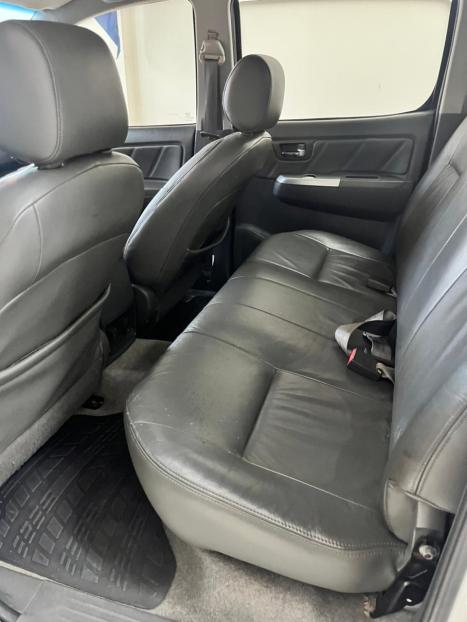 TOYOTA Hilux Caminhonete 3.0 4P 4X4 SRV TURBO DIESEL CABINE DUPLA, Foto 11