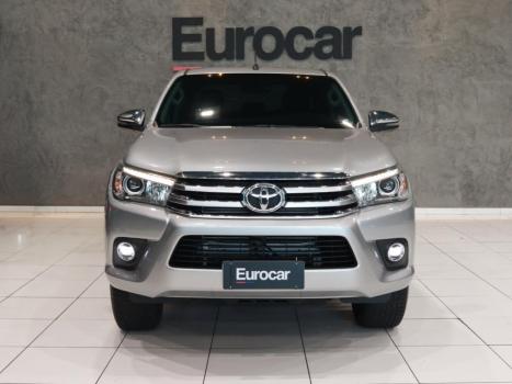 TOYOTA Hilux Caminhonete 2.8 16V SRX 4X4 DIESEL CABINE DUPLA AUTOM�TICO, Foto 2