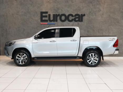 TOYOTA Hilux Caminhonete 2.8 16V SRX 4X4 DIESEL CABINE DUPLA AUTOM�TICO, Foto 5