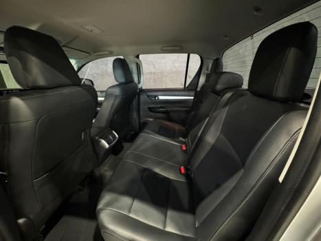 TOYOTA Hilux Caminhonete 2.8 16V SRX 4X4 DIESEL CABINE DUPLA AUTOM�TICO, Foto 15