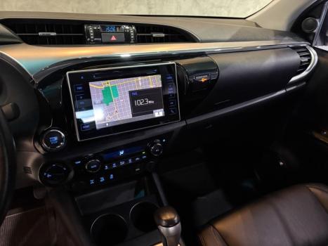 TOYOTA Hilux Caminhonete 2.8 16V SRX 4X4 DIESEL CABINE DUPLA AUTOM�TICO, Foto 18