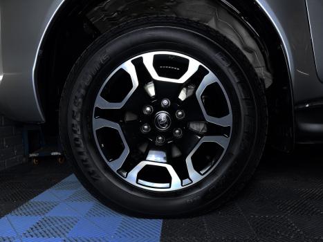 TOYOTA Hilux Caminhonete 2.8 16V SRX 4X4 DIESEL CABINE DUPLA AUTOM�TICO, Foto 7