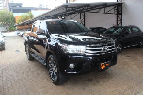 TOYOTA Hilux Caminhonete 2.8 16V SRV 4X4 DIESEL CABINE DUPLA AUTOM�TICO, Foto 3