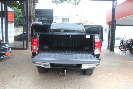 TOYOTA Hilux Caminhonete 2.8 16V SRV 4X4 DIESEL CABINE DUPLA AUTOM�TICO, Foto 9