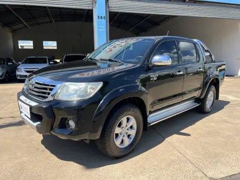 TOYOTA Hilux Caminhonete 2.7 16V 4P SRV FLEX 4X4  CABINE DUPLA AUTOM�TICO, Foto 3