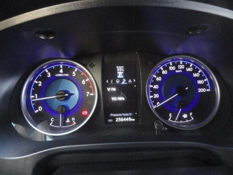 TOYOTA Hilux Caminhonete 2.7 16V 4P SRV FLEX CABINE DUPLA AUTOM�TICO, Foto 10