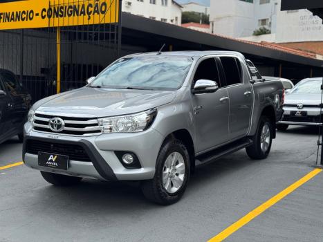 TOYOTA Hilux Caminhonete 2.7 16V 4P SRV FLEX CABINE DUPLA AUTOM�TICO, Foto 3