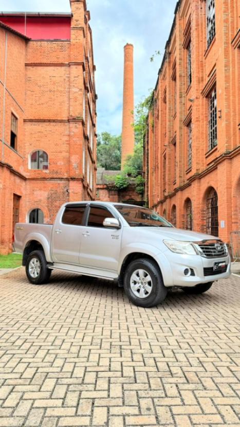 TOYOTA Hilux Caminhonete 2.7 16V 4P SRV FLEX 4X4  CABINE DUPLA AUTOM�TICO, Foto 1