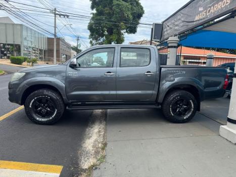 TOYOTA Hilux Caminhonete 3.0 4P 4X4 SRV TURBO DIESEL TOP CABINE DUPLA AUTOM�TICO, Foto 3