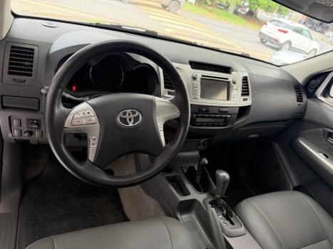 TOYOTA Hilux Caminhonete 2.7 16V 4P SRV FLEX 4X4  CABINE DUPLA AUTOM�TICO, Foto 10