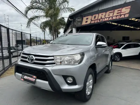 TOYOTA Hilux Caminhonete 2.8 16V SRV 4X4 DIESEL CABINE DUPLA AUTOM�TICO, Foto 2