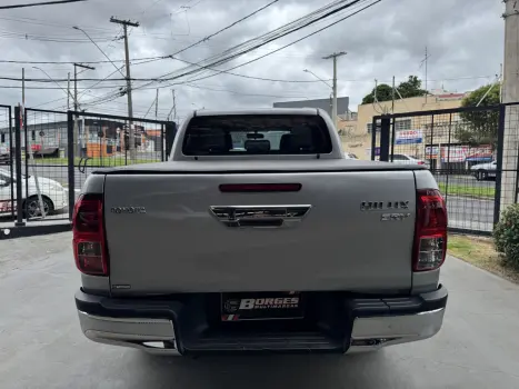 TOYOTA Hilux Caminhonete 2.8 16V SRV 4X4 DIESEL CABINE DUPLA AUTOM�TICO, Foto 5