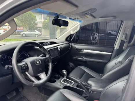 TOYOTA Hilux Caminhonete 2.8 16V SRV 4X4 DIESEL CABINE DUPLA AUTOM�TICO, Foto 9