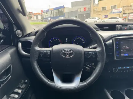 TOYOTA Hilux Caminhonete 2.8 16V SRV 4X4 DIESEL CABINE DUPLA AUTOM�TICO, Foto 12