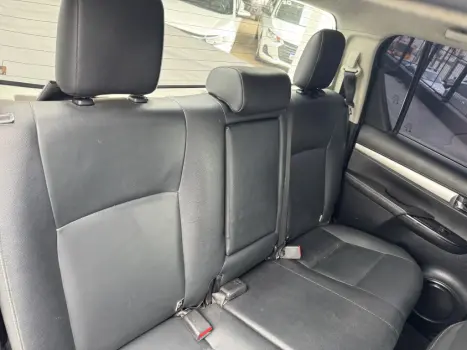 TOYOTA Hilux Caminhonete 2.8 16V SRV 4X4 DIESEL CABINE DUPLA AUTOM�TICO, Foto 15