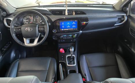 TOYOTA Hilux Caminhonete 2.8 16V SRV 4X4 DIESEL CABINE DUPLA AUTOM�TICO, Foto 10