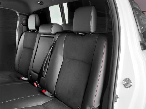 TOYOTA Hilux Caminhonete 2.8 16V GR SPORT 4X4 TURBO DIESEL CABINE DUPLA AUTOM�TICO, Foto 6