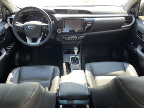 TOYOTA Hilux Caminhonete 2.8 16V SRV 4X4 DIESEL CABINE DUPLA AUTOM�TICO, Foto 10