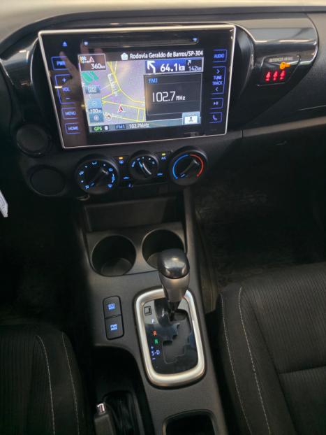 TOYOTA Hilux Caminhonete 2.7 16V 4P SR FLEX CABINE DUPLA AUTOM�TICO, Foto 10