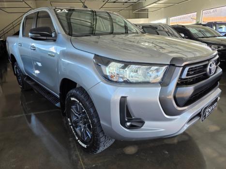 TOYOTA Hilux Caminhonete 2.8 16V 4P SR 4X4 DIESEL CABINE DUPLA AUTOM�TICO, Foto 1