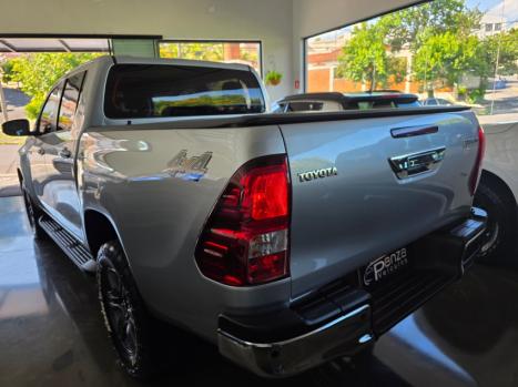 TOYOTA Hilux Caminhonete 2.8 16V 4P SR 4X4 DIESEL CABINE DUPLA AUTOM�TICO, Foto 3
