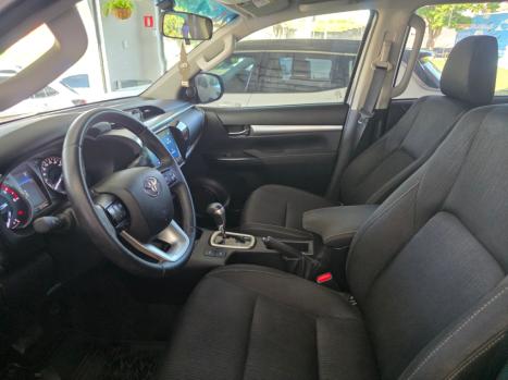 TOYOTA Hilux Caminhonete 2.8 16V 4P SR 4X4 DIESEL CABINE DUPLA AUTOM�TICO, Foto 8