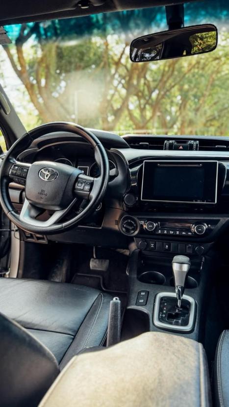 TOYOTA Hilux Caminhonete 2.8 16V SRV 4X4 DIESEL CABINE DUPLA AUTOM�TICO, Foto 7