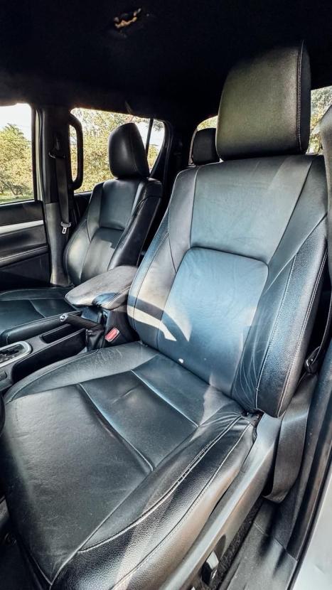 TOYOTA Hilux Caminhonete 2.8 16V SRV 4X4 DIESEL CABINE DUPLA AUTOM�TICO, Foto 10