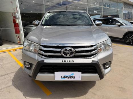 TOYOTA Hilux Caminhonete 2.7 16V 4P SRV FLEX 4X4  CABINE DUPLA AUTOM�TICO, Foto 2