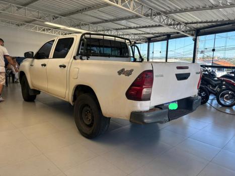 TOYOTA Hilux Caminhonete 2.8 4P 4X4 DIESEL CABINE DUPLA, Foto 3