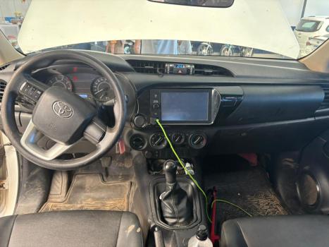 TOYOTA Hilux Caminhonete 2.8 4P 4X4 DIESEL CABINE DUPLA, Foto 8