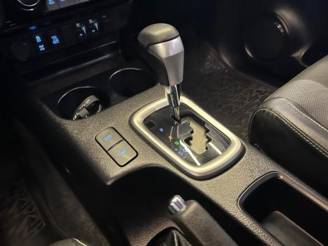 TOYOTA Hilux Caminhonete 2.8 16V SRX LIMITED 4X4 TURBO DIESEL CABINE DUPLA AUTOM�TICO, Foto 11