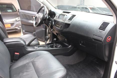 TOYOTA Hilux Caminhonete 3.0 16V 4P 4X4 SRV TURBO DIESEL CABINE DUPLA AUTOM�TICO, Foto 12