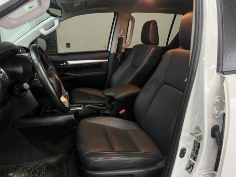 TOYOTA Hilux Caminhonete 2.8 16V SRV 4X4 DIESEL CABINE DUPLA AUTOM�TICO, Foto 3