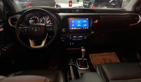 TOYOTA Hilux Caminhonete 2.8 16V SRV 4X4 DIESEL CABINE DUPLA AUTOM�TICO, Foto 4