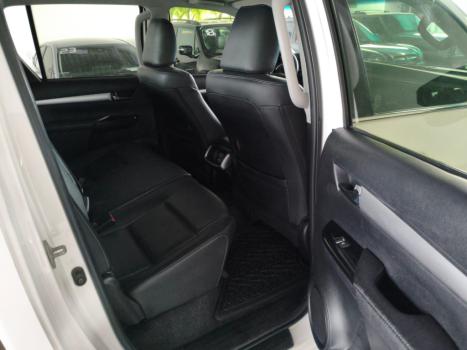 TOYOTA Hilux Caminhonete 2.8 16V SRX 4X4 TURBO DIESEL CABINE DUPLA AUTOM�TICO, Foto 8