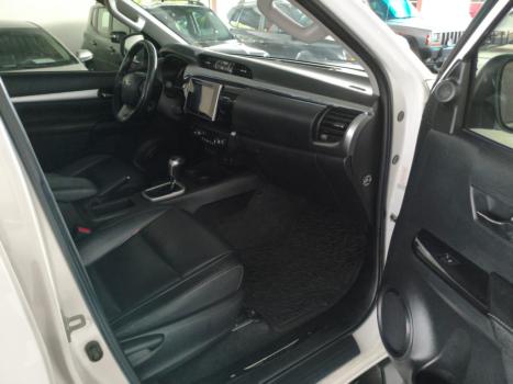 TOYOTA Hilux Caminhonete 2.8 16V SRX 4X4 TURBO DIESEL CABINE DUPLA AUTOM�TICO, Foto 9