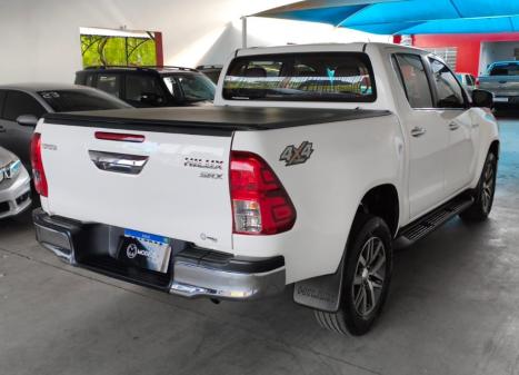 TOYOTA Hilux Caminhonete 2.8 16V SRX 4X4 TURBO DIESEL CABINE DUPLA AUTOM�TICO, Foto 6