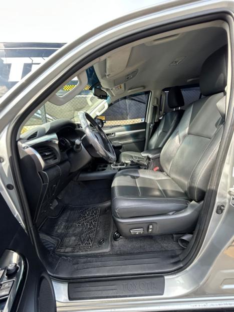 TOYOTA Hilux Caminhonete 2.7 16V 4P SRV CABINE DUPLA, Foto 4