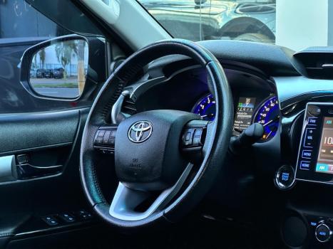 TOYOTA Hilux Caminhonete 2.7 16V 4P SR FLEX CABINE DUPLA AUTOM�TICO, Foto 9