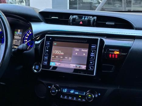 TOYOTA Hilux Caminhonete 2.7 16V 4P SR FLEX CABINE DUPLA AUTOM�TICO, Foto 10
