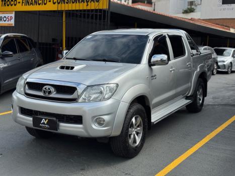 TOYOTA Hilux Caminhonete 3.0 4P 4X4 SRV TURBO DIESEL CABINE DUPLA AUTOM�TICO, Foto 2