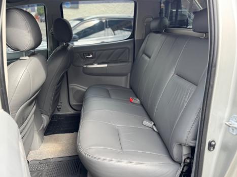 TOYOTA Hilux Caminhonete 3.0 4P 4X4 SRV TURBO DIESEL CABINE DUPLA AUTOM�TICO, Foto 11